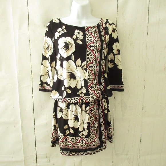 White House Black Market Dresses & Skirts - White House Black Market Dress XXS 00 0 Floral Blouson Mini